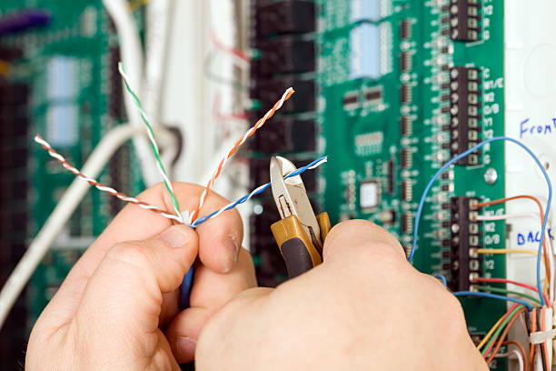 Best Electrical Maintenance Services  in Mayfield, KY